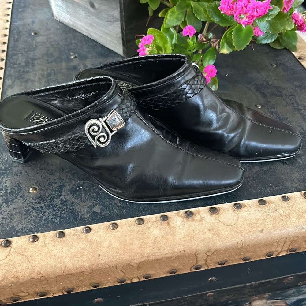 Brighton mules “Tapa” style braided band with silver buckle Size 9